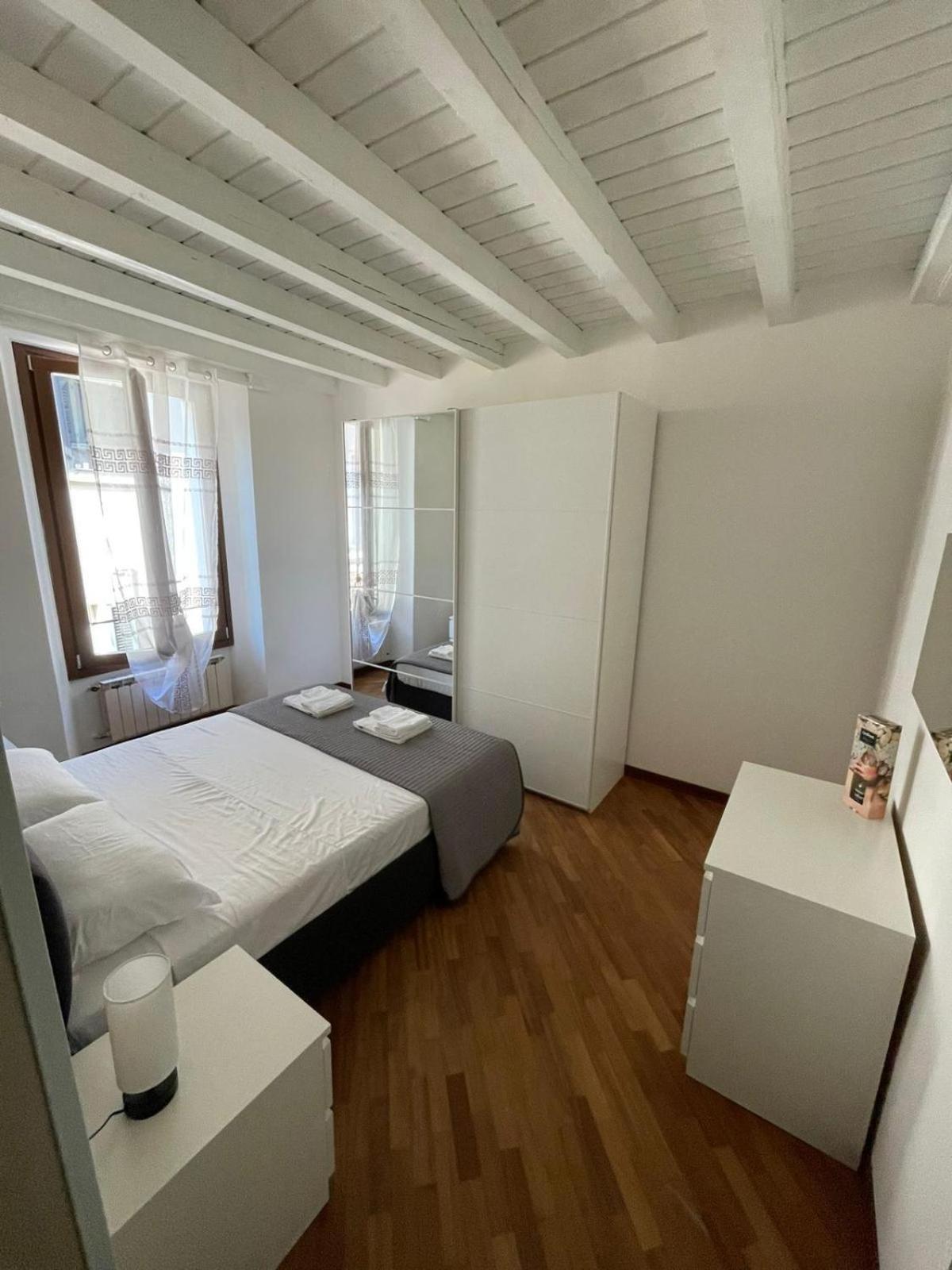 Apartment Casa Marsos Brescia
